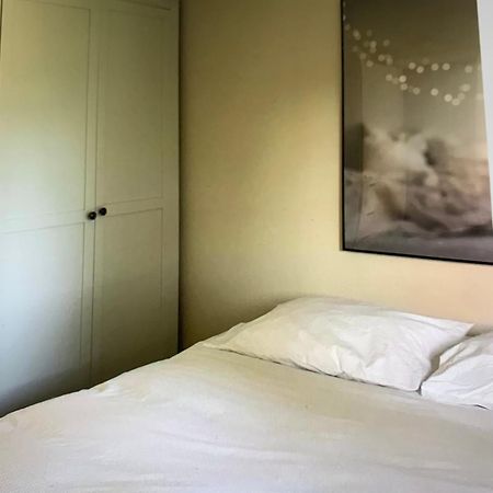 Sentrumsnaer Kjellerleilighet, Naer Sykehus Og Hogskole, Parkering Haugesund Dış mekan fotoğraf
