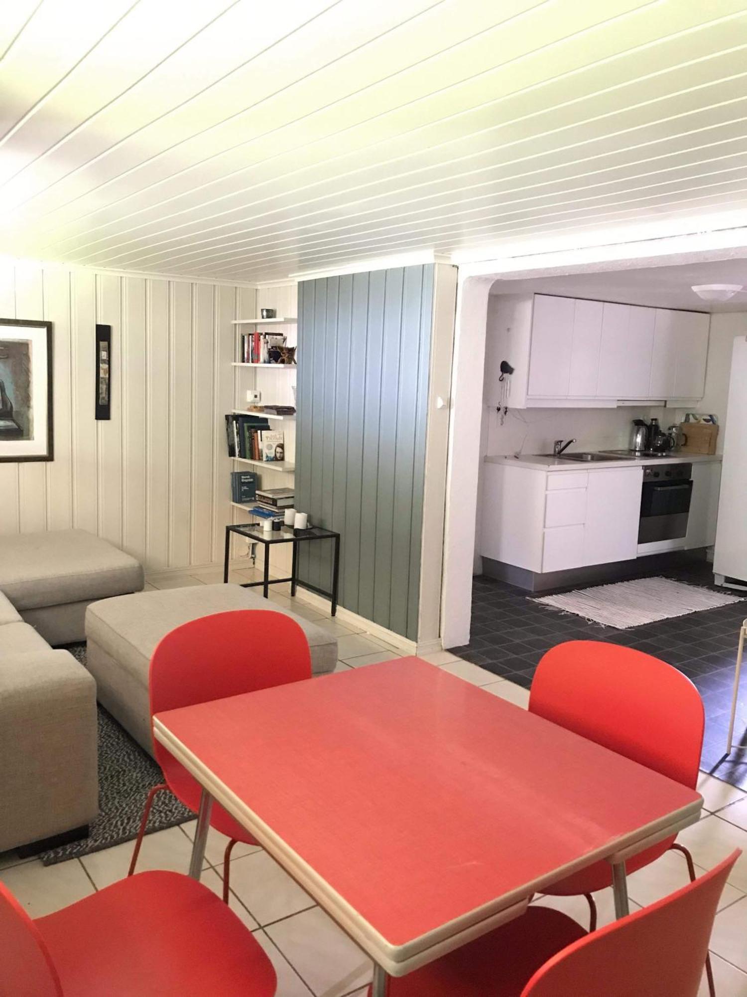 Sentrumsnaer Kjellerleilighet, Naer Sykehus Og Hogskole, Parkering Haugesund Dış mekan fotoğraf